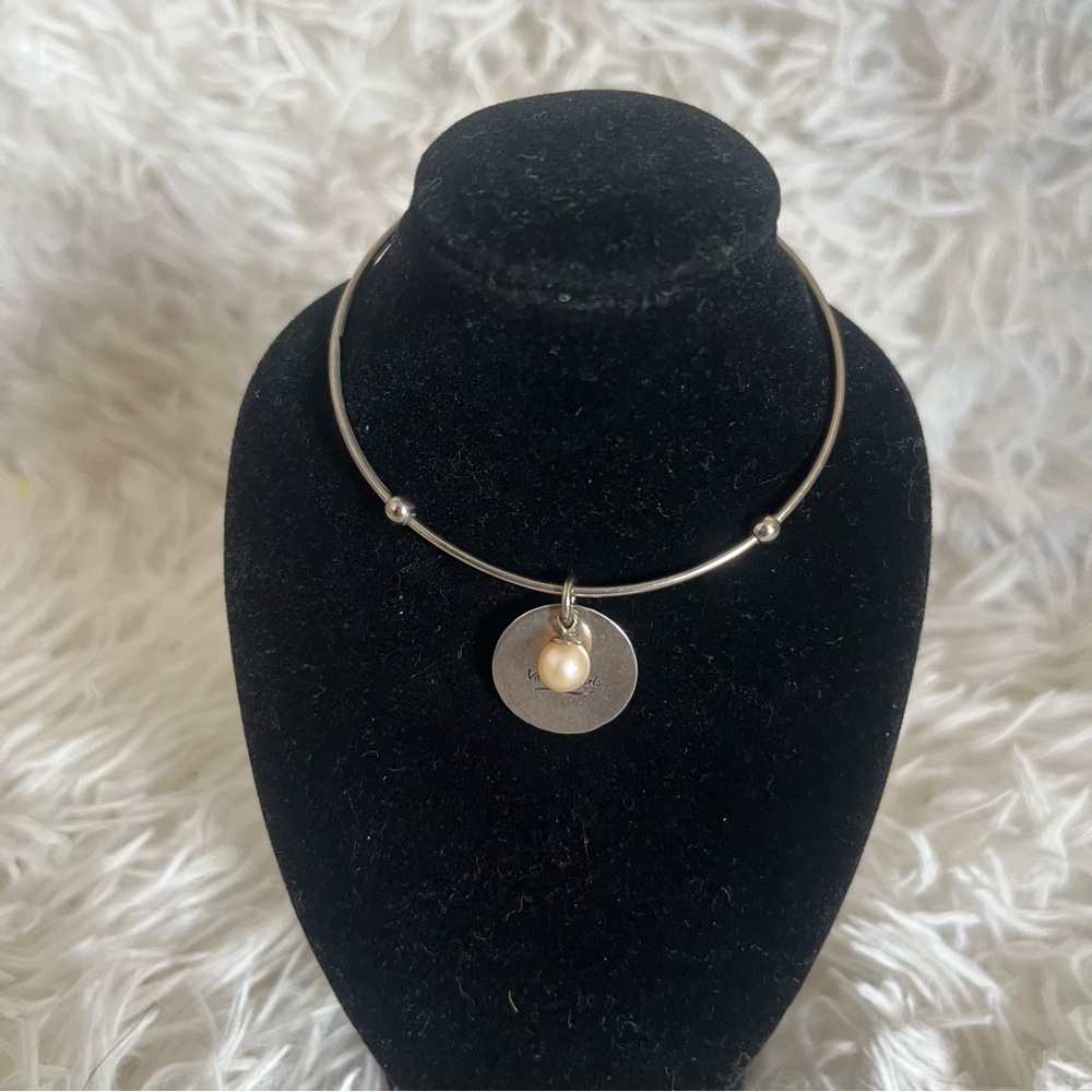 Vantel Pearls Silver Tone Freshwater Pearl Charm Bracelet Starter 15$